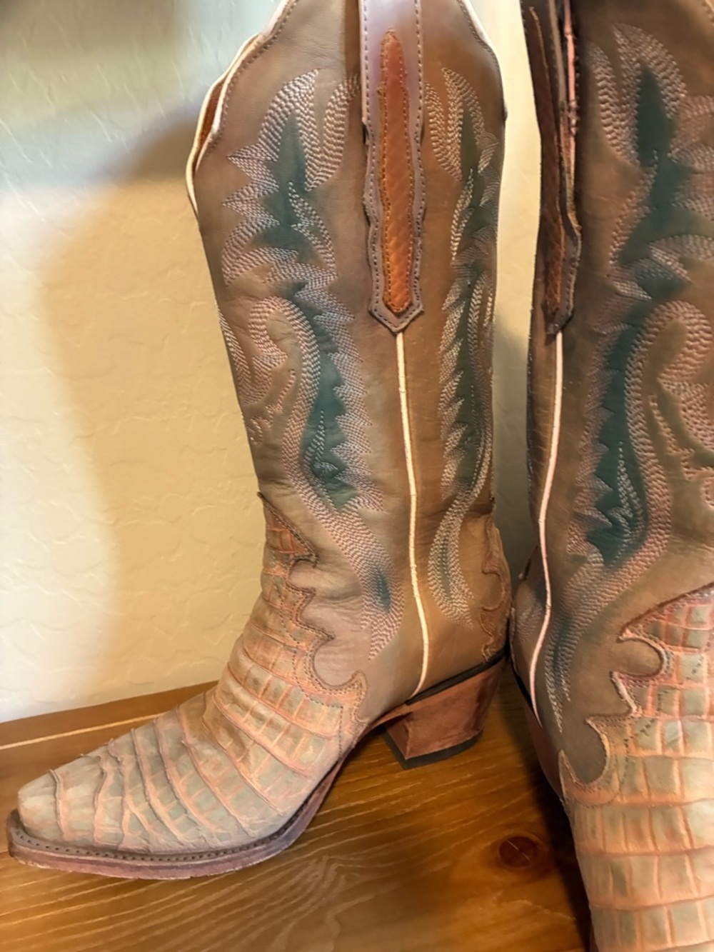 🤠✨ Festival Ready & Made to Turn Heads! ✨🤠 - Picture 2 of 7